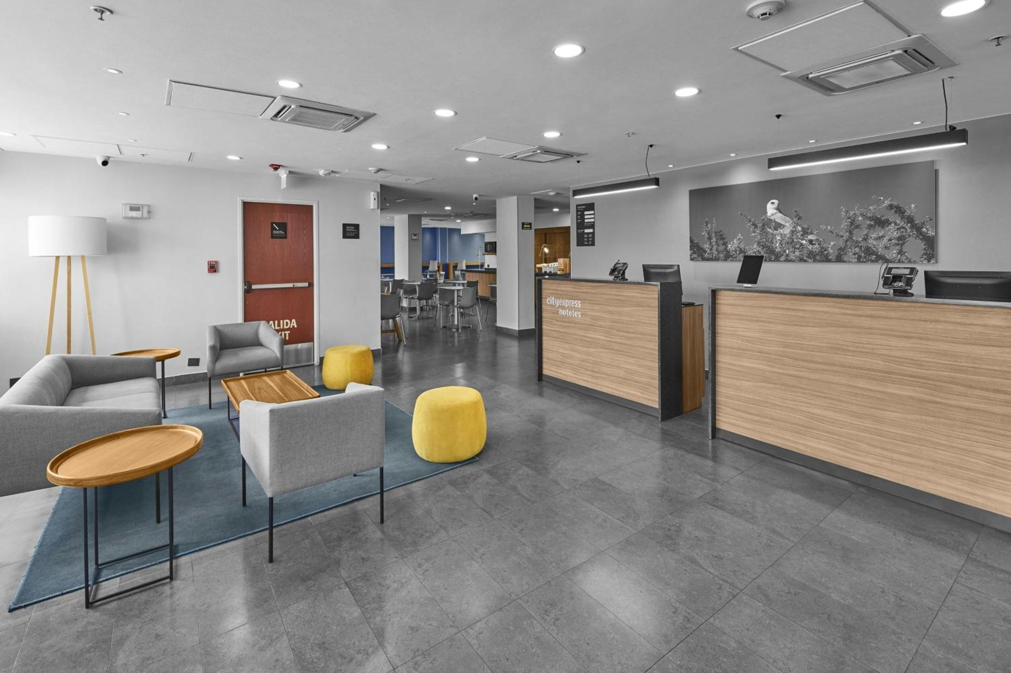 City Express By Marriott Comitan Екстериор снимка